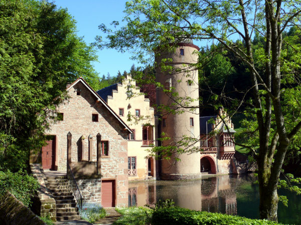 Schloss Mespelbrunn